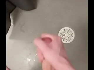 18yo virgin blowing a pretentiously saddle with in shower